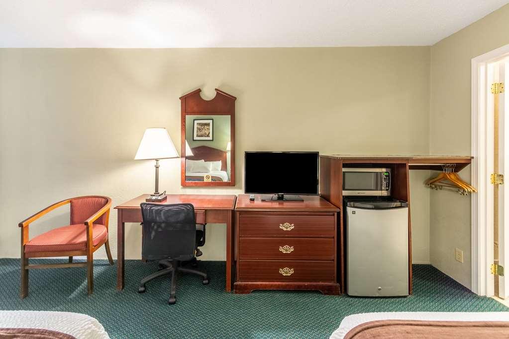 Quality Inn & Suites Vandalia Near I-70 And Hwy 51 Room photo